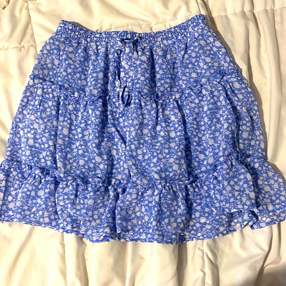 Sienna Sky mini flowy blue floral skirt